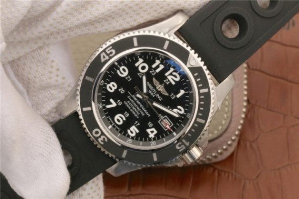 Replica Breitling SuperOcean  II 44mm GF Black Dial Black Rubber Strap A2824