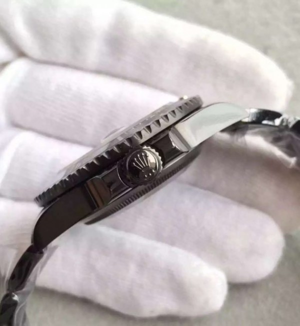 Replica Rolex Blaken Submariner 116610 PVD Black Dial PVD Bracelet A2836