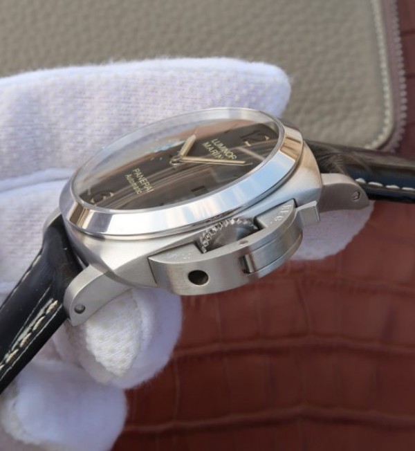 Replica Panerai ZF PAM1392 Black Dial Black Leather Strap P9010