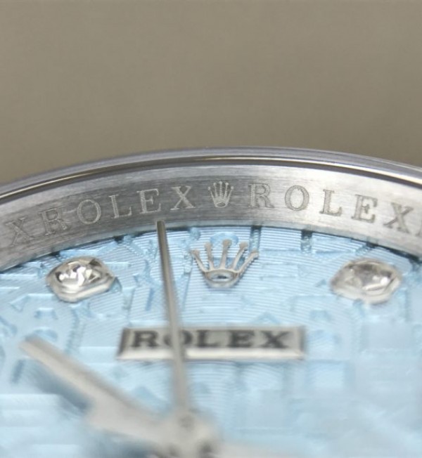 Replica Rolex DateJust 31mm Diamonds Bezel/Markers Blue Textured Dial A2235