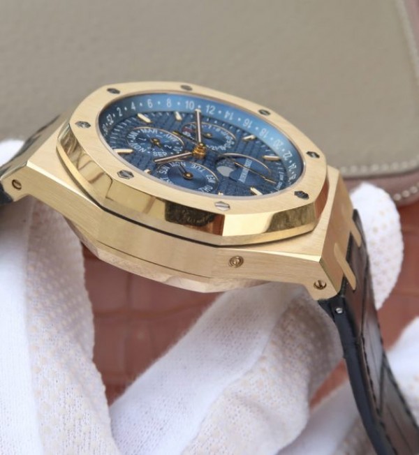 Replica Audemars Piguet JF Royal Oak 41mm 26574 YG Blue Dial Leather Strap A5134