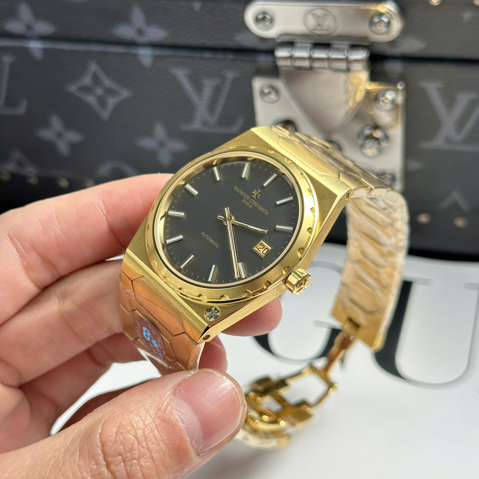 Vacheron Constantin Historiques 222 Replica Watches Dial Black 8F Factory 37mm