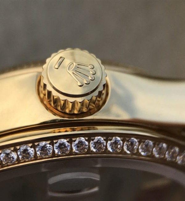 Replica Rolex DateJust 31mm Diamonds Bezel Roman Markers White Dial A2235