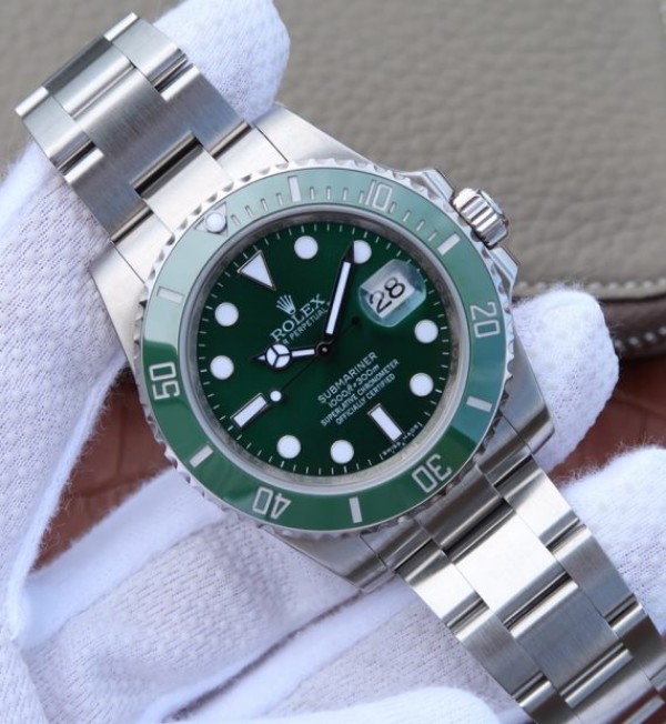 Replica Rolex Submariner 116610 LV Green Ceramic V7 Noob A3135
