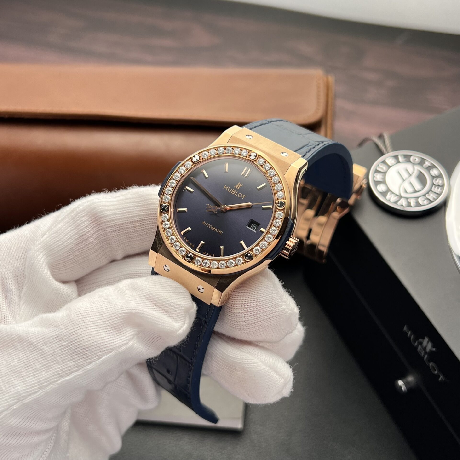 Hublot Replica 1:1 Watch Classic Fusion King Gold With Moissanite Diamonds Blue 42mm