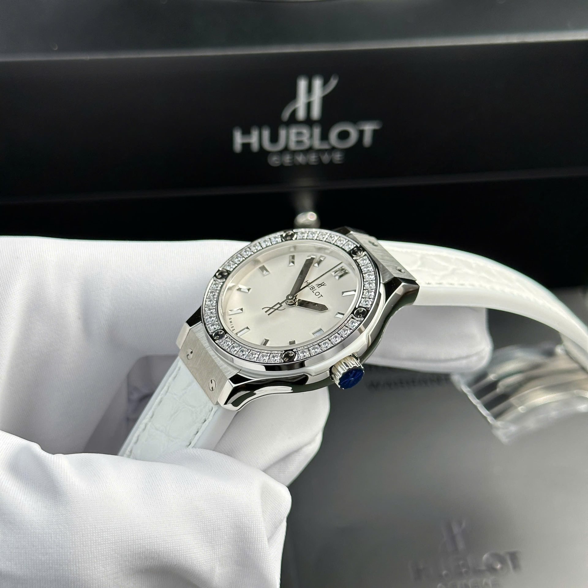 Hublot Classic Fusion Replica 11 Watch White Womens HB Factory 33mm