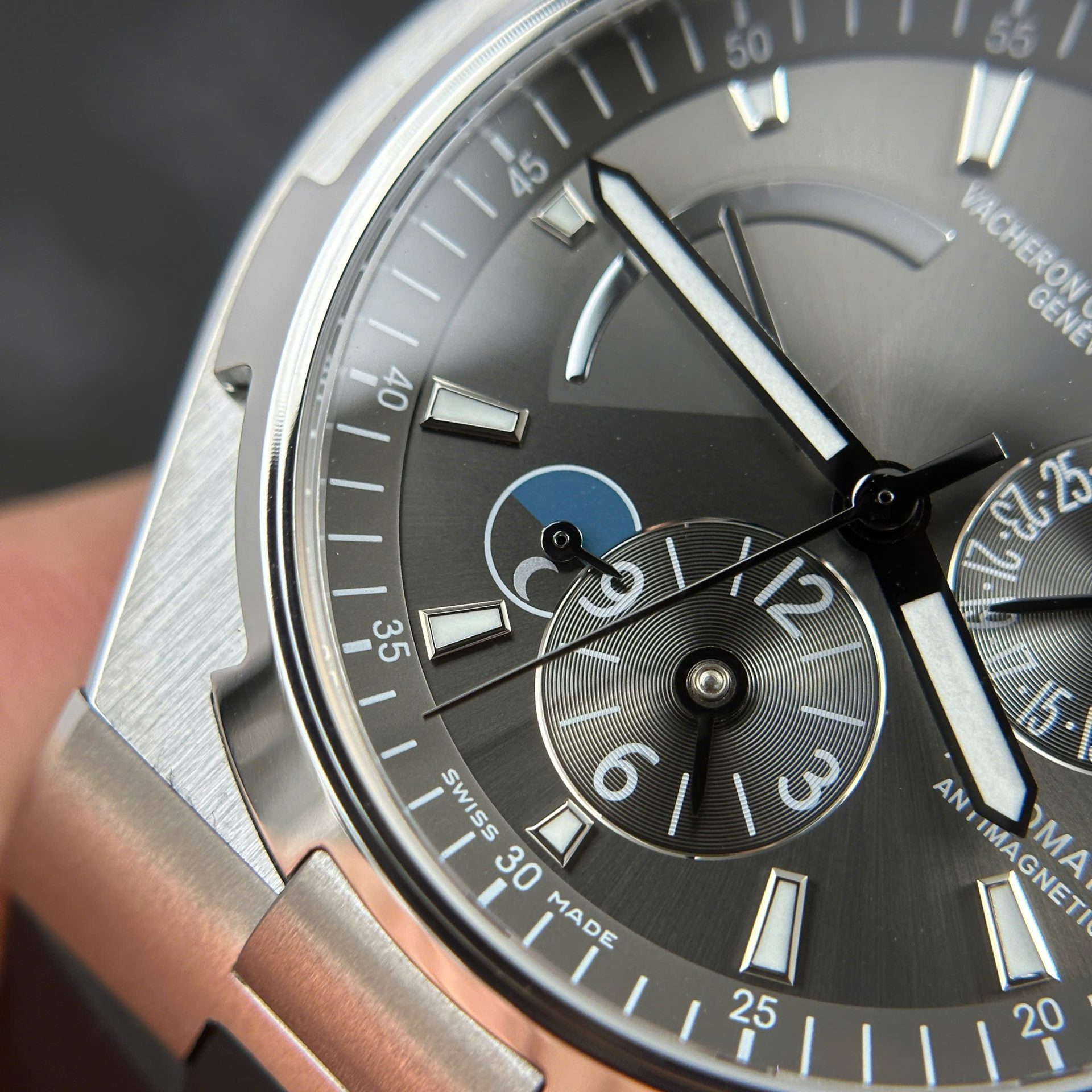 Vacheron Constantin Clone Watch Overseas Dual Time 47450 Gray 9F Factory 42mm