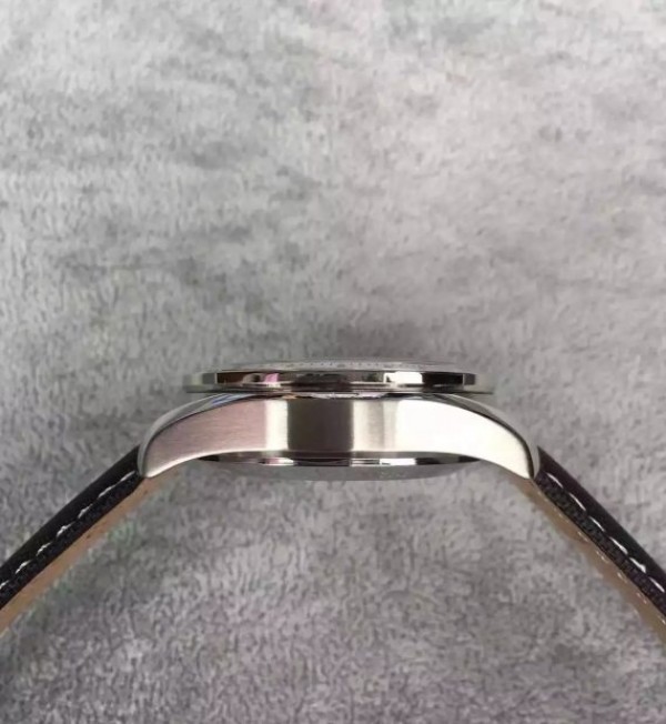 Replica Omega Speedmaster 3210 Black Dial Black Nylon Strap Back through A7750