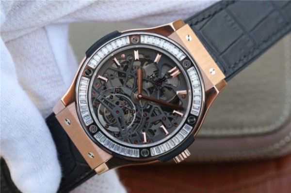 Replica Hublot Classic Fusion Tourbillon 42mm TF RG Skeleton Dial Black Gummy Strap A23J