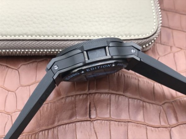 Replica Hublot Big Bang Full Ceramic Maradona Limited Edition Black Gummy Strap A7750