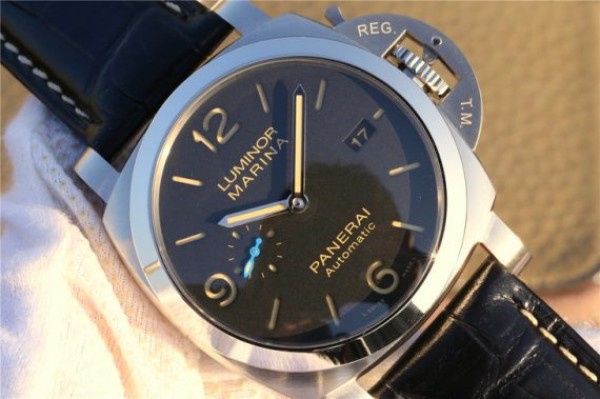 Replica Panerai PAM1312 XF Black Dial Black Leather Strap P9010