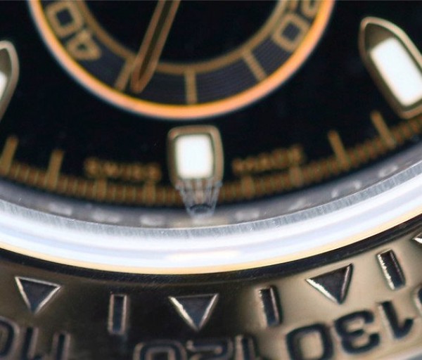 Replica Rolex Daytona 116523 Thick YG Wrapped Black Dial Sticks Markers SS/YG Bracelet A7750