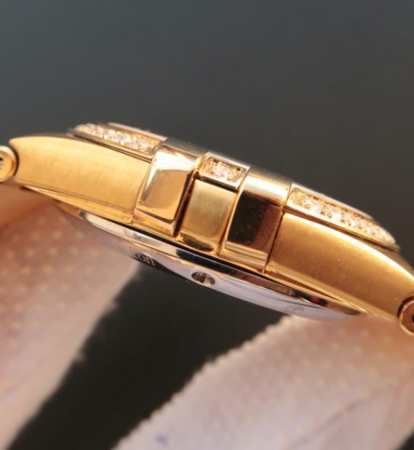 Replica Omega V6 Constellation YG White Dial Diamonds Bezel YG Bracelet A2500