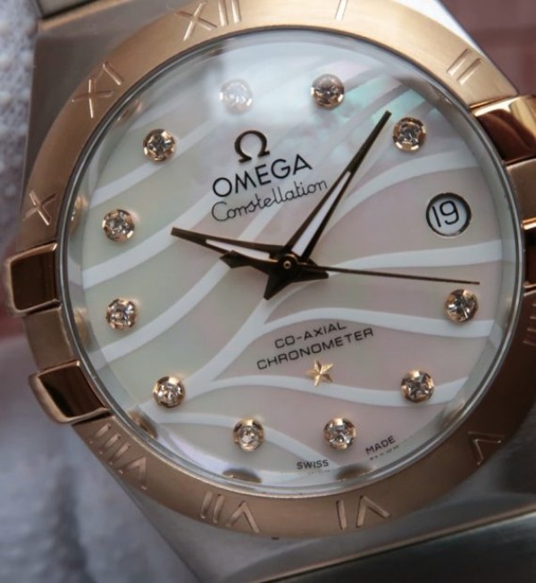 Replica Omega V6 Constellation Diamonds Bezel YG Bezel White Textured Dial A2500