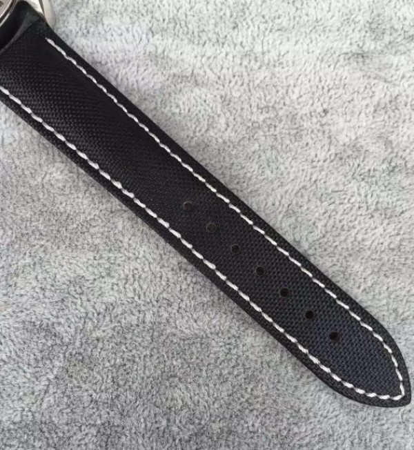 Replica Omega Speedmaster 3211 Silver Dial Black Nylon Strap A7750