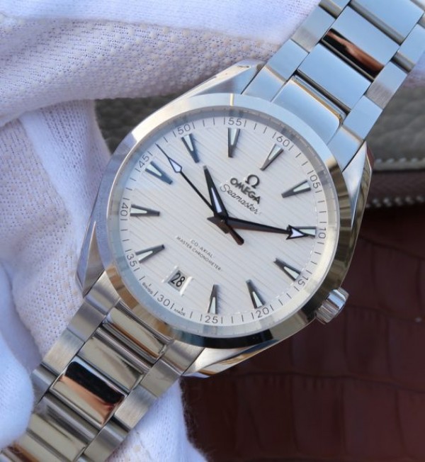 Replica Omega XF Seamaster CO-AXIAL Master Chronometer White Textured Dial SS Bracelet A8900