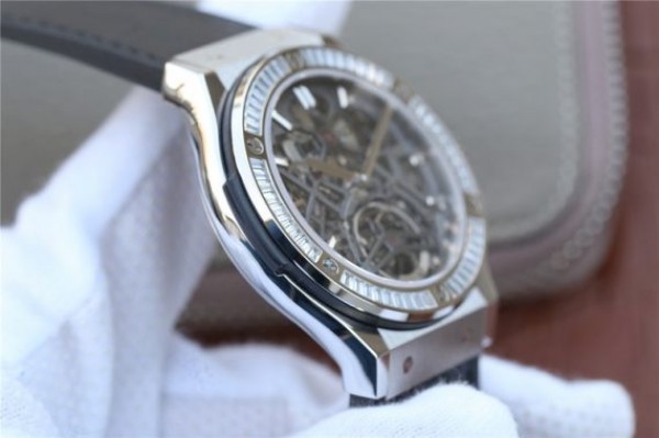 Replica Hublot Classic Fusion Tourbillon 42mm TF Skeleton Dial Black Gummy Strap A23J