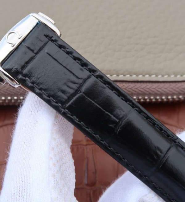 Replica Omega V6 De Ville 41mm SS Black Dial Black Leather Strap A8500