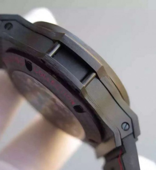 Replica Hublot V6 Big Bang Full Carbon Fiber CF Dial W0062N3400