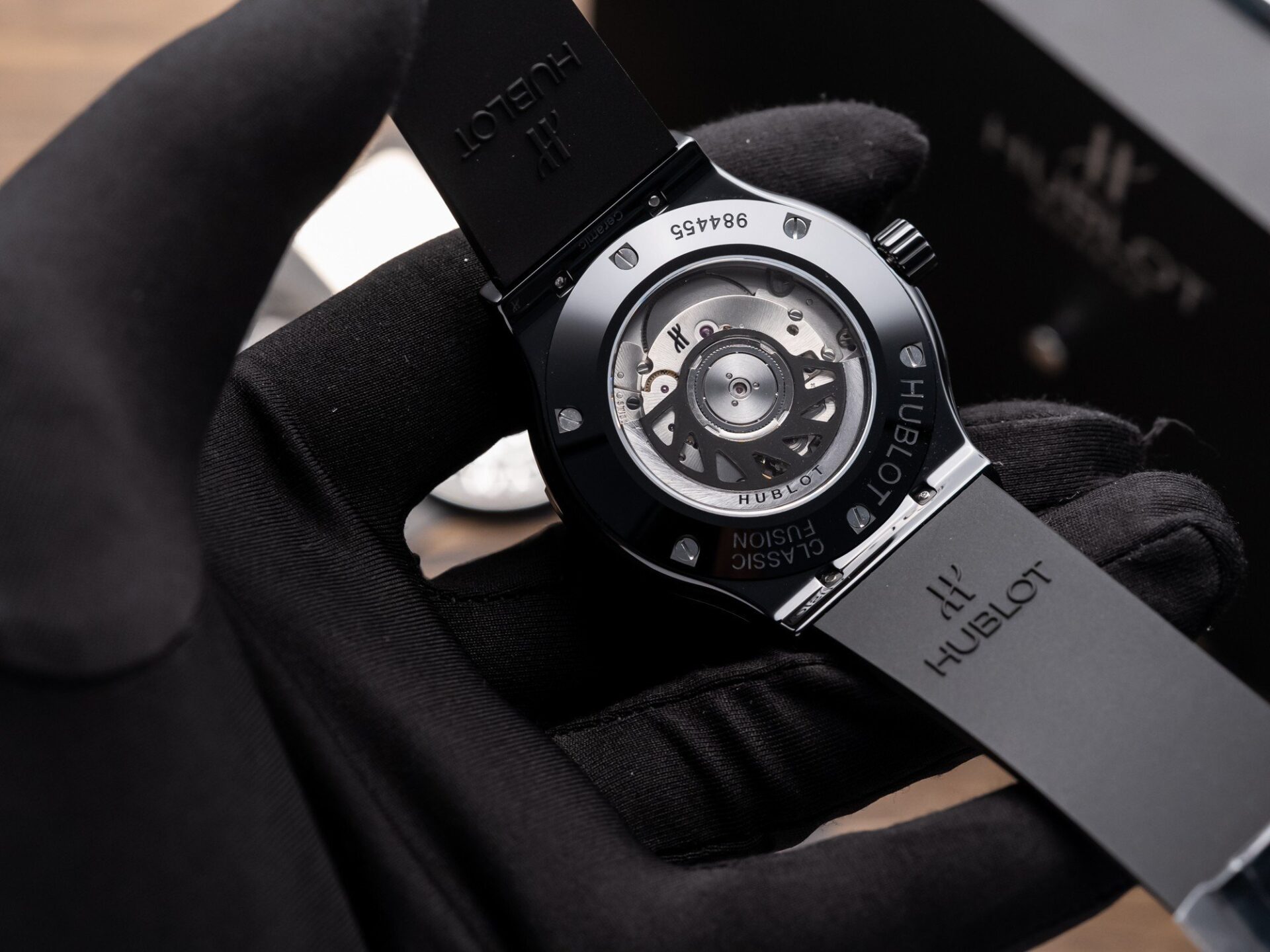 Hublot Classic Fusion Replica Watch Ceramic Carbon Dial Leather Strap GS Factory 42mm