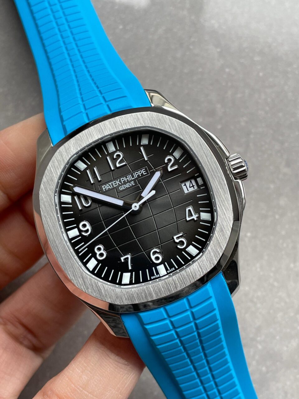 Replica PATEK PHILIPPE Aquanaut 5168G 42mm SS 3KF 1:1 Best Edition Black Dial on Light Blue Rubber Strap A324 V2