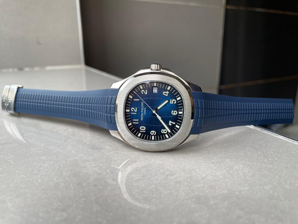 Replica PATEK PHILIPPE Aquanaut 5168G 42mm SS ZF 1:1 Best Edition Blue Dial on Blue Rubber Strap 324CS