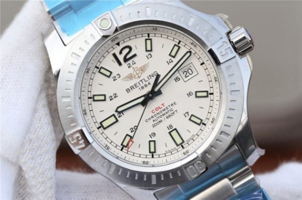 Replica Breitling Colt Automatic 44mm SS GF White Textured Dial SS Bracelet A2824