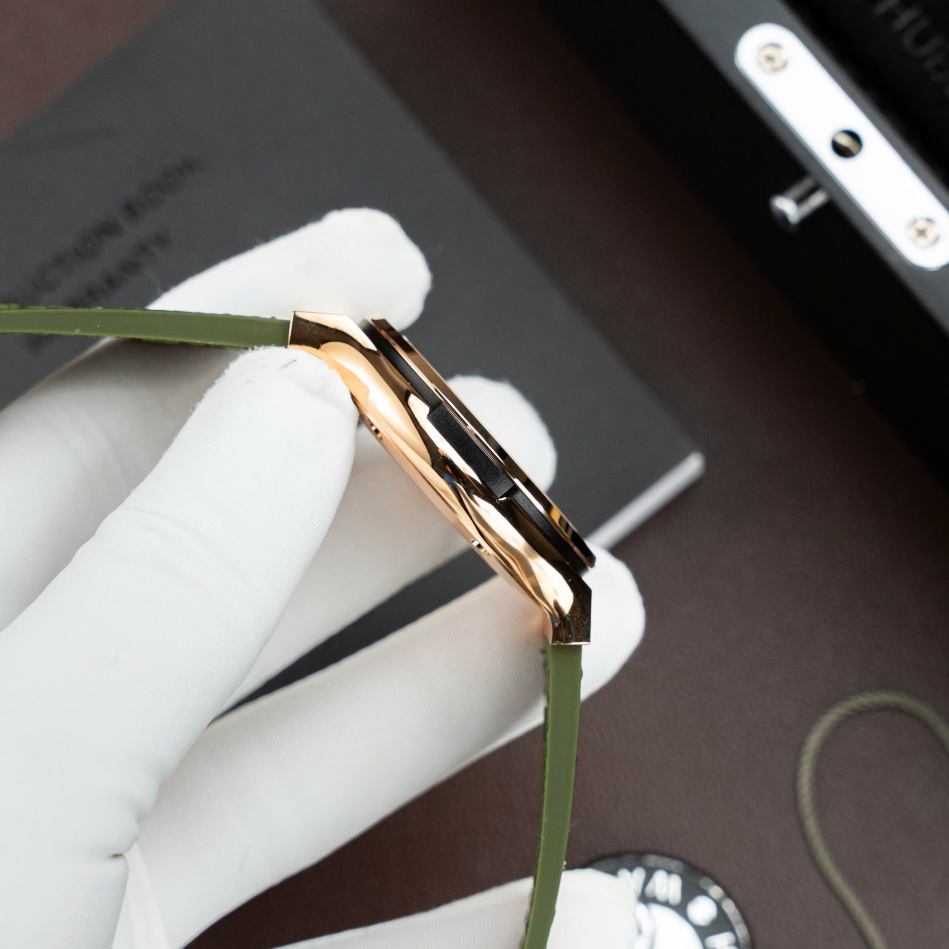 Hublot Classic Fusion King Gold Replica Watch Green Dial Movement SW300 Swiss Made 42mm