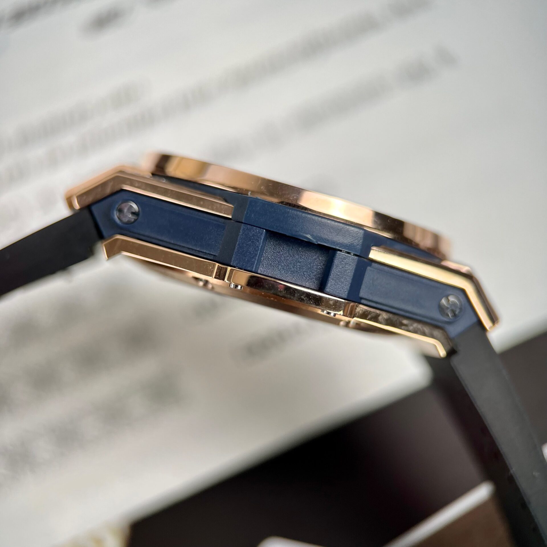 Hublot One Click King Gold Replica Watch With Blue Dial Moissanite 39mm