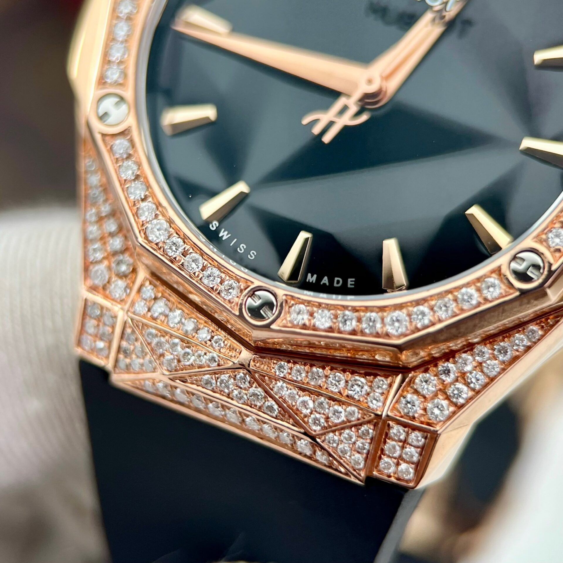 Hublot Best Replica Watch Orlinski King Gold Custom Natural Diamonds Rubber Strap 40mm