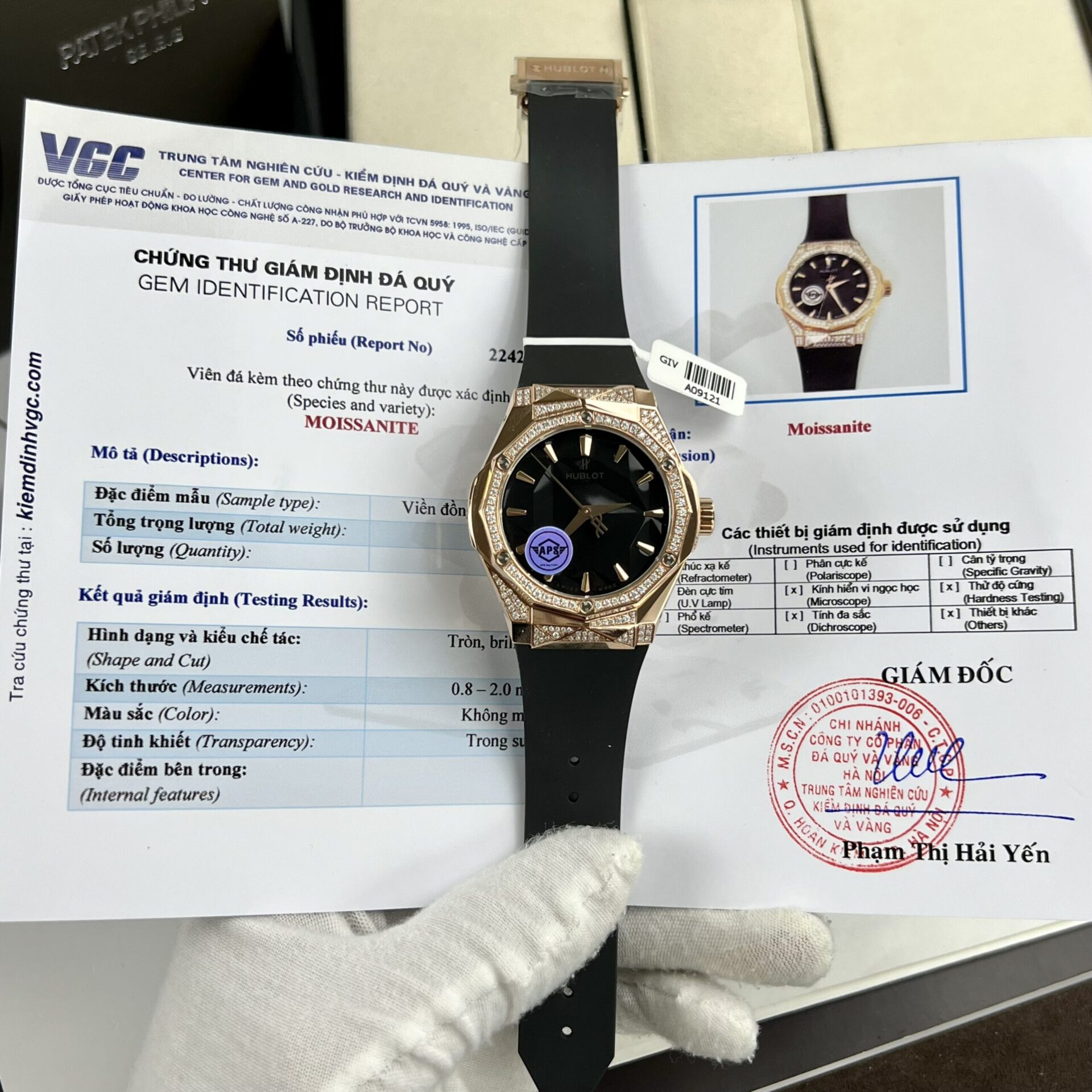 Hublot Orlinski King Gold Black Dial Custom Moissanite Diamonds Hong Kong 40mm