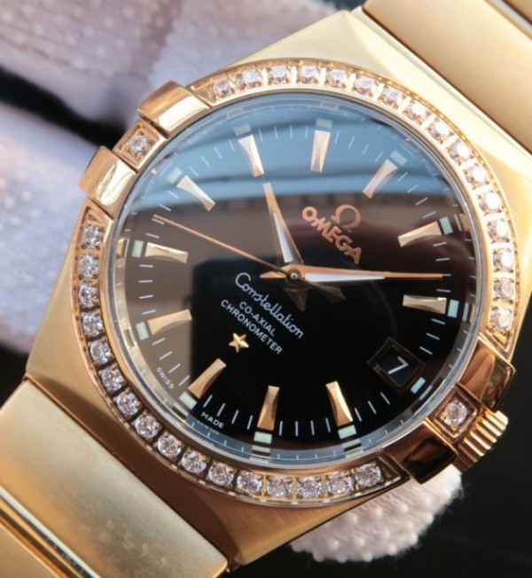 Replica Omega V6 Constellation Black Dial Diamonds Bezel YG Bracelet A2500