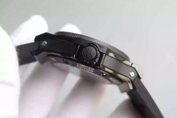 Replica Hublot Big Bang Tourbillon PVD Black Textured Dial Black Rubber Strap