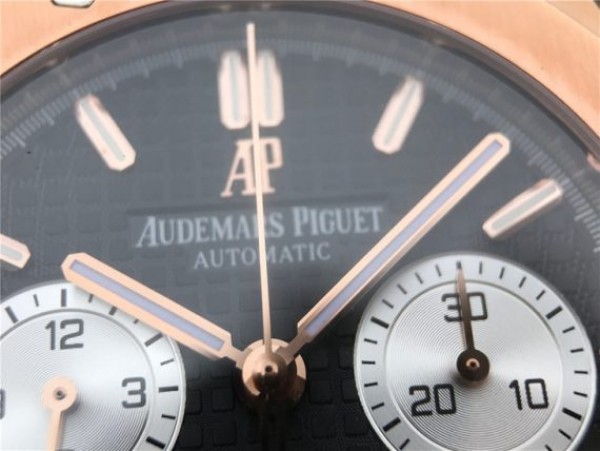 Replica Audemars Piguet Royal Oak Chronograph RG JHF Black/White Dial RG Bracelet A7750