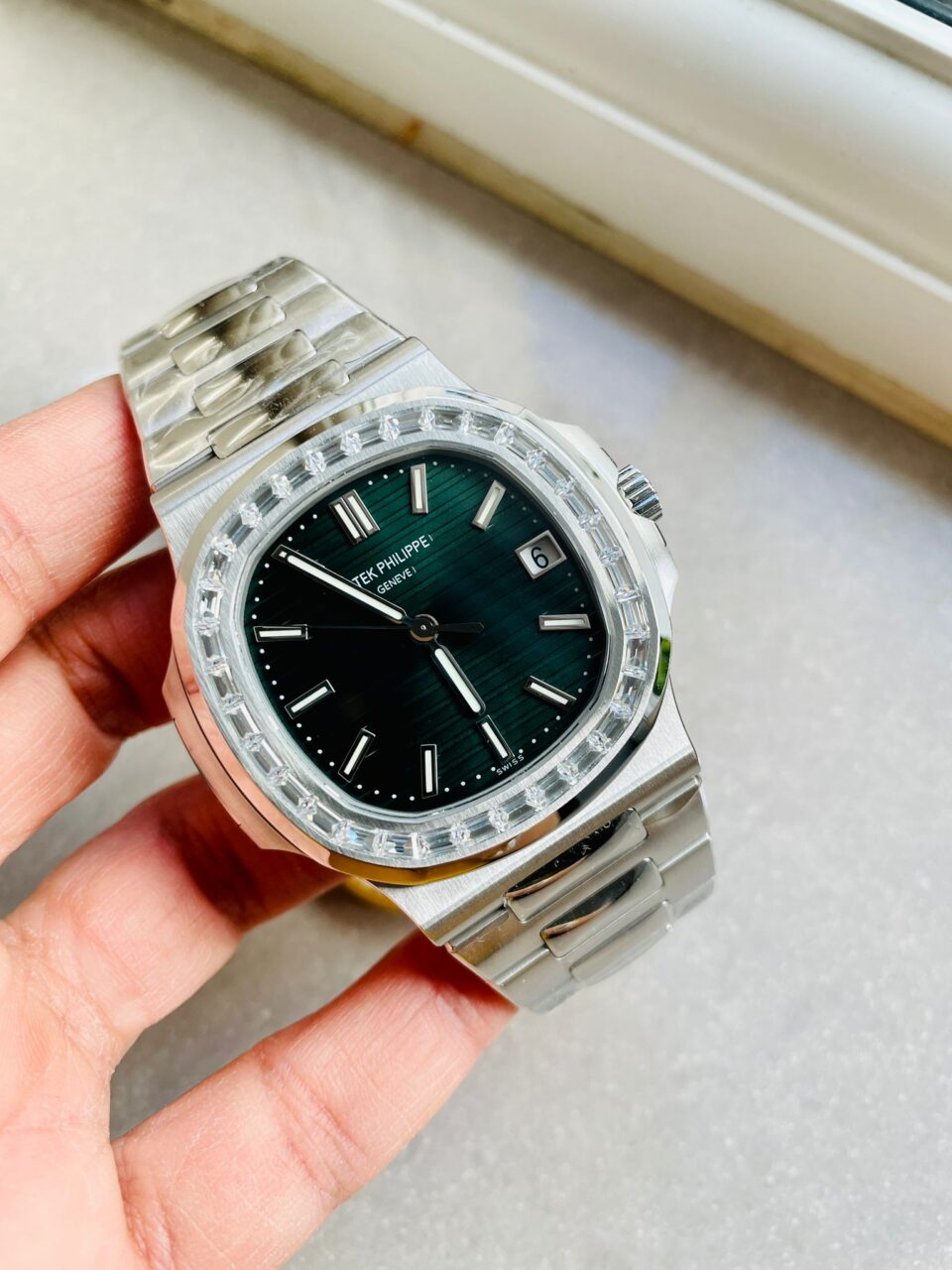 Replica PATEK PHILIPPE Nautilus 5711/1A PPF 1:1 Best Edition Green Textured Dial T Diamonds Bezel on SS Bracelet 324CS V4