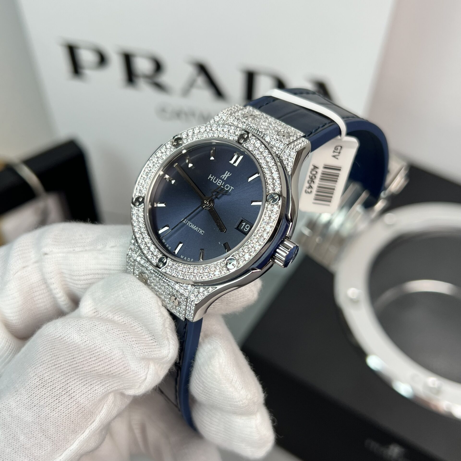 Hublot Classic Fusion Replica Watch Moissanite Diamond Blue 38mm