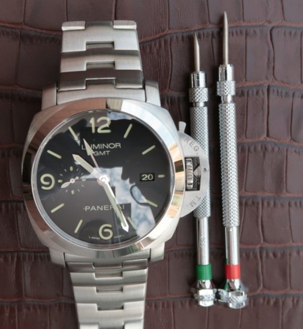Replica Panerai ZF Luminor 1950 PAM329 SS Bracelet P9001