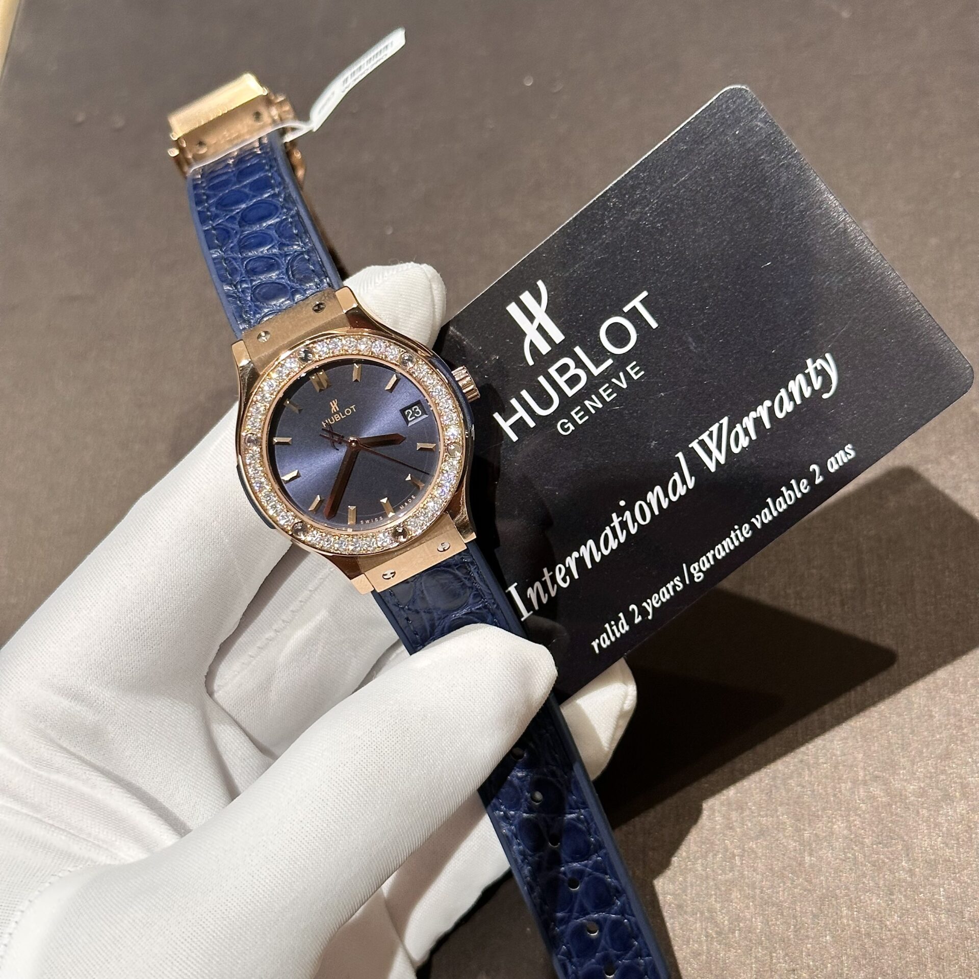 Hublot Replica 1:1 Watch With Moissanite Diamonds Blue 33mm