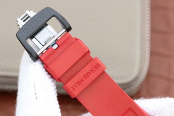 Replica Richard Mille RM035-02 Rafael Nadal FC Titanium Case KVF Skeleton Dial Red Rubber Strap MIYOTA8215
