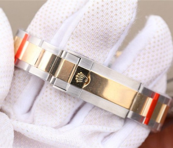 Replica Rolex Daytona 116523 Thick YG Wrapped Black Dial Diamonds Markers SS/YG Bracelet A7750