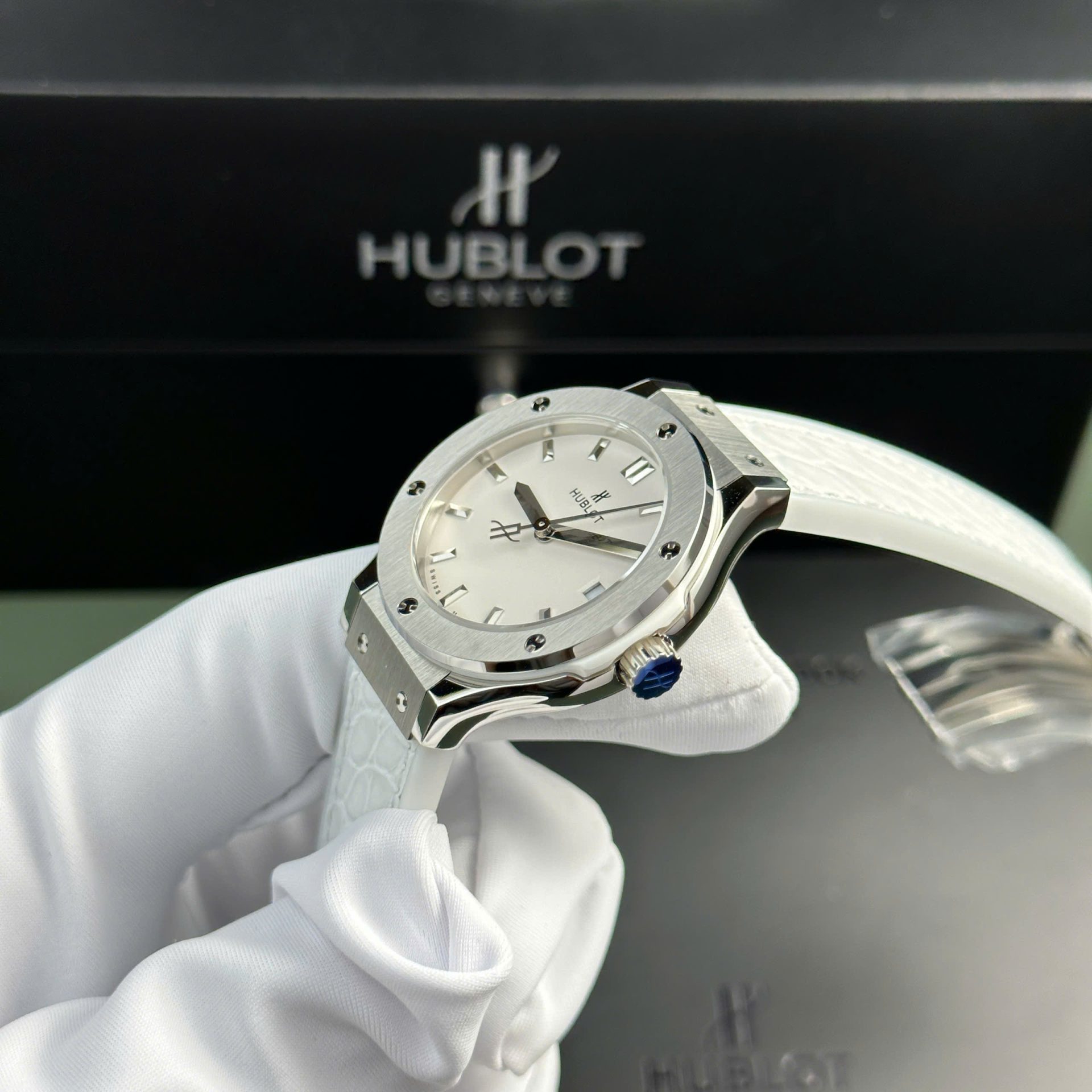 Hublot Classic Fusion Fake Watch Womens White HB Factory 33mm