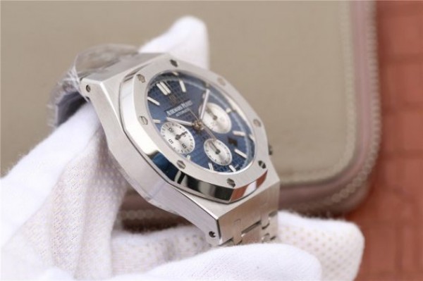 Replica Audemars Piguet Royal Oak Chronograph SS JHF Blue/White Dial SS Bracelet A7750