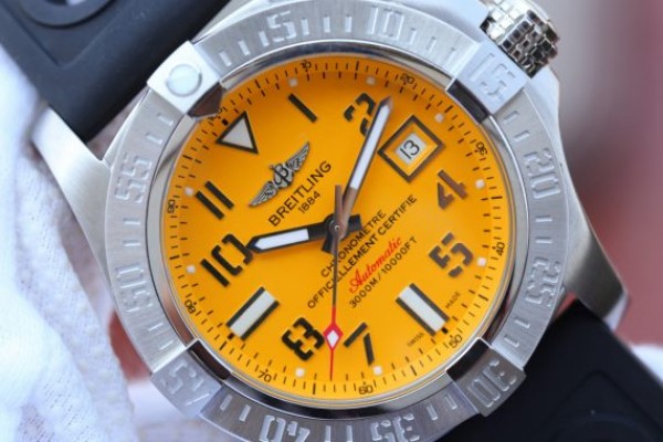 Replica Breitling Avenger II Seawolf SS GF Yellow Dial Black Rubber Strap A2824