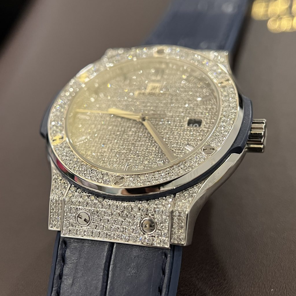 Hublot Best Replica Watch Classic Fusion Custom Natural Diamonds 42mm