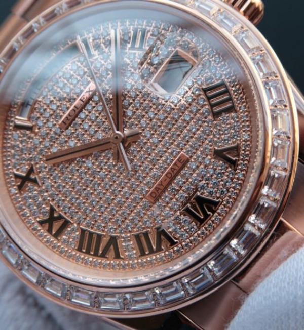 Replica Rolex Day-Date 218399 Roman Numerals RG Full Diamonds A3255