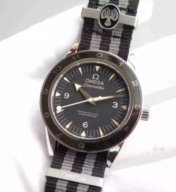 Replica Omega XF Seamster 300 Spectre Limited Edition Big Octopus Nylon Strap A8400