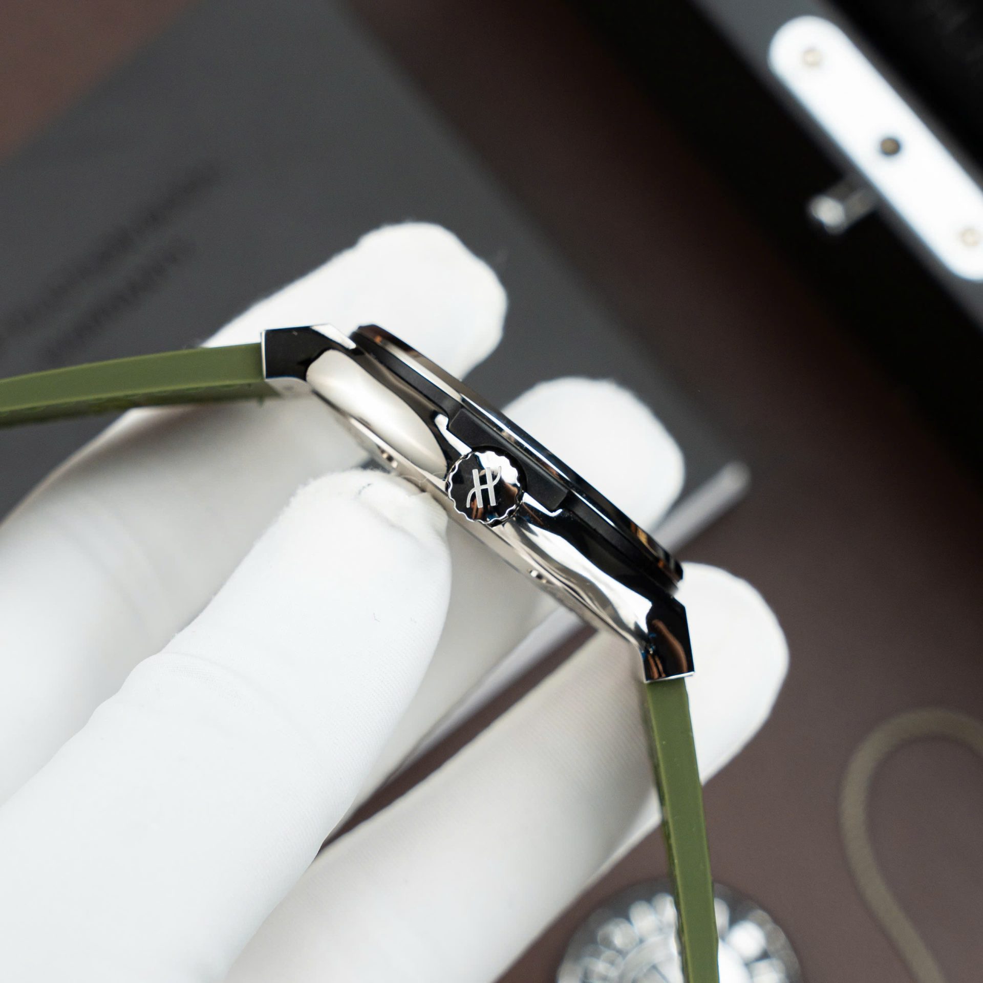 Hublot Classic Fusion Titanium Black Replica Watches Movement SW300 Weight 84 Gram 42mm