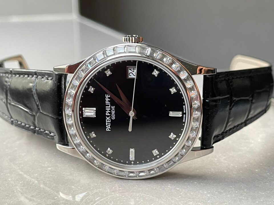 Replica PATEK PHILIPPE Calatrava ZF 5298p Date Sweep Seconds in Diamond Bezel Black Dial ZF factory