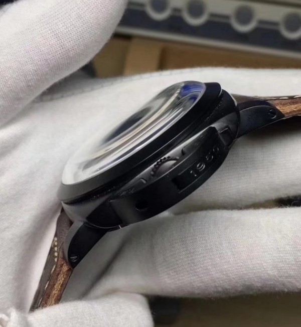 Replica Panerai Luminor 1950 PAM617 DLC California Dial