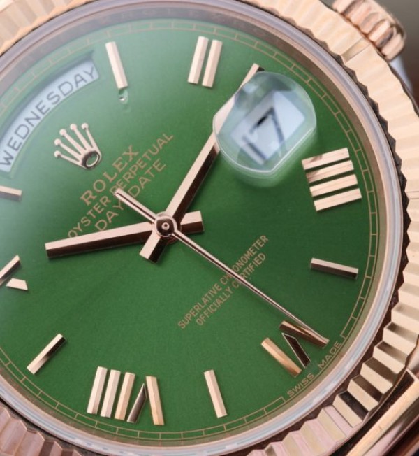 Replica Rolex Day-Date 40mm 228235 RG Noob Green Dial Roman Markers RG Bracelet A3255